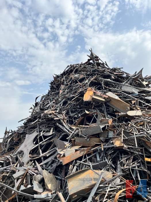 خریدار ضایعات آهن . خریدار آهن ضایعات . خریدار مس