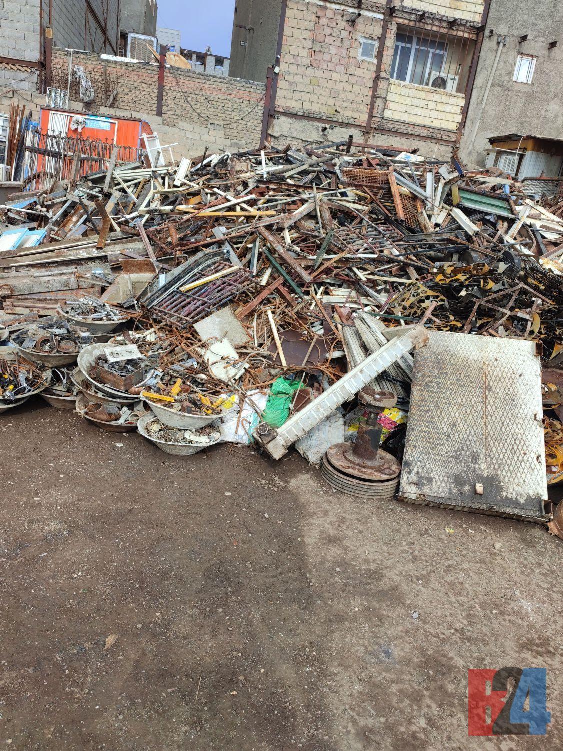 خرید ضایعات آهن  ،آلومینیوم ، میلگرد  وتیرآهن